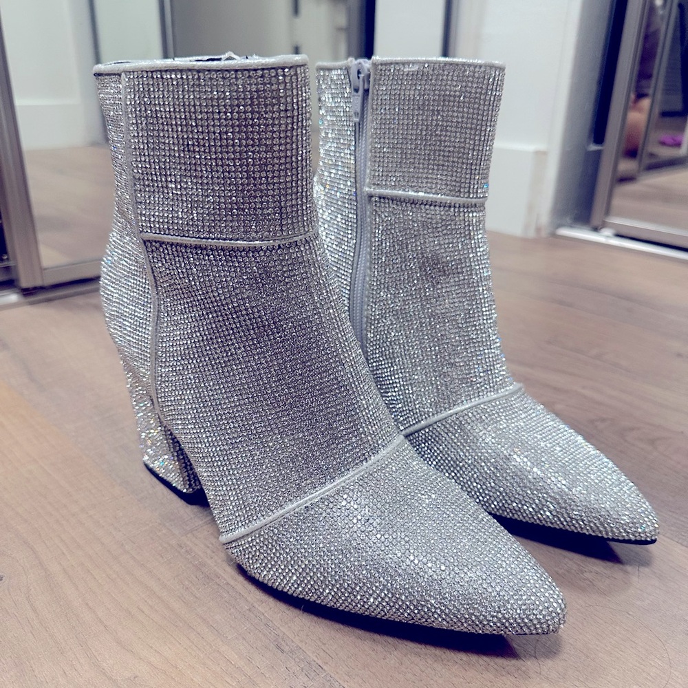 A New Day Cailin Rhinestone Ankle Boots 7.5